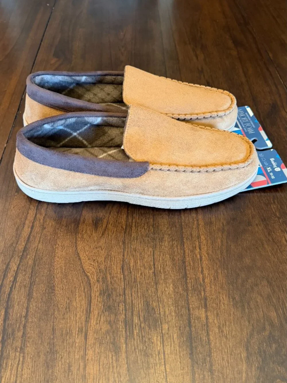 NWT Men's Wembley Camel Brown Suede Moccasin Slippers Memory Foam, Size XL 11-12